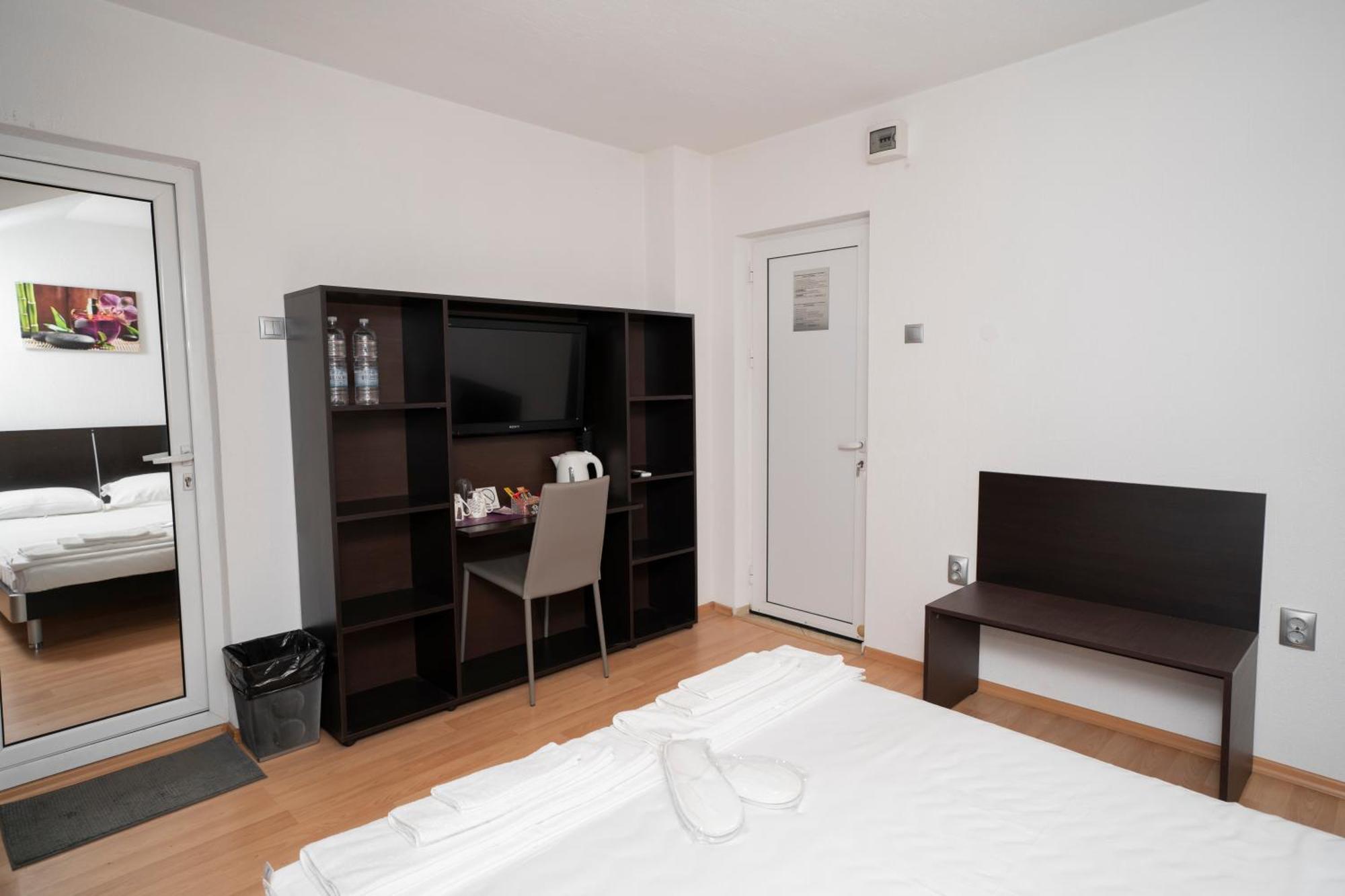 Guest House Traikovi Petricz Zewnętrze zdjęcie