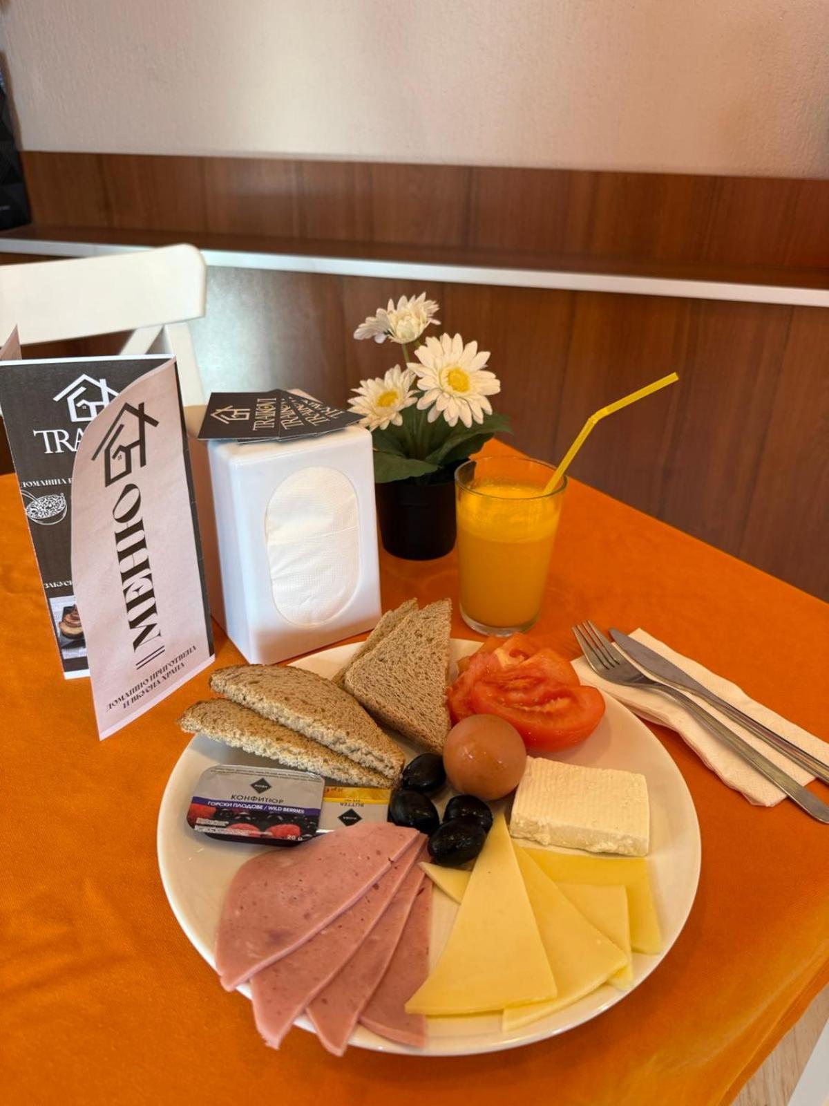 Guest House Traikovi Petricz Zewnętrze zdjęcie