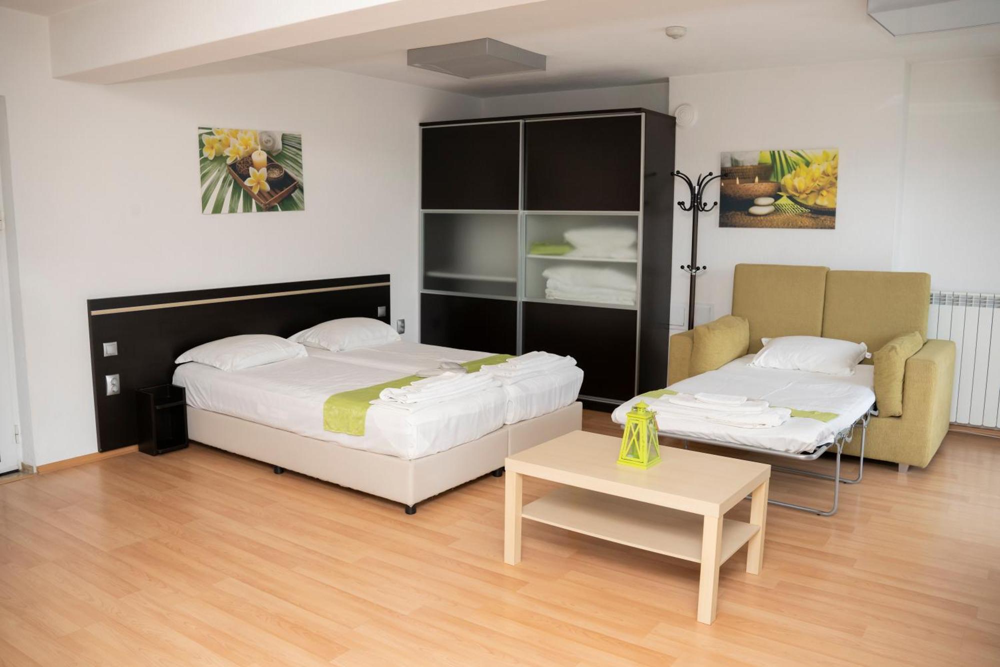 Guest House Traikovi Petricz Zewnętrze zdjęcie