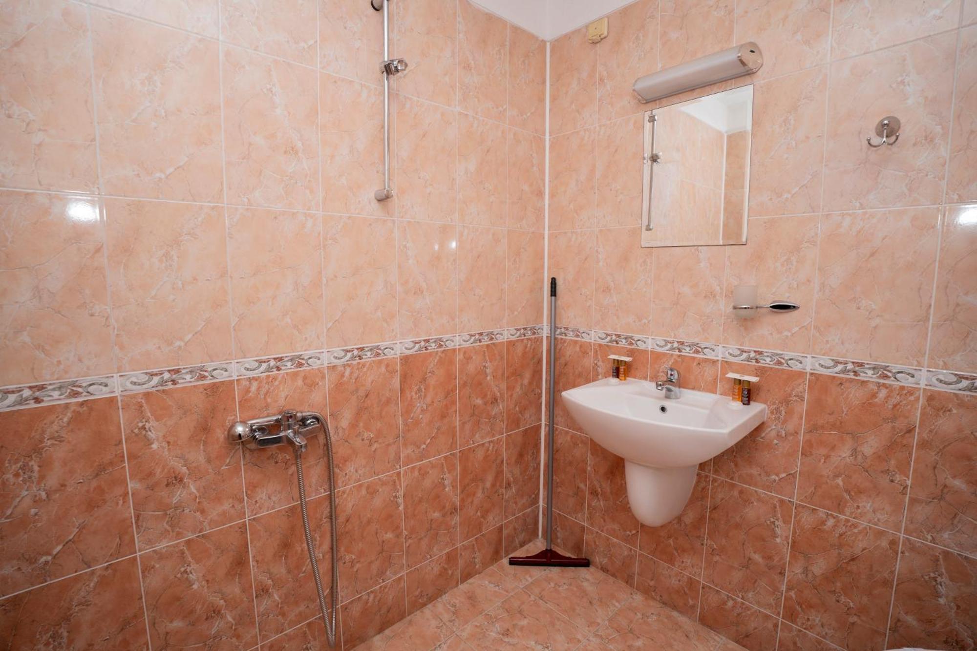 Guest House Traikovi Petricz Zewnętrze zdjęcie