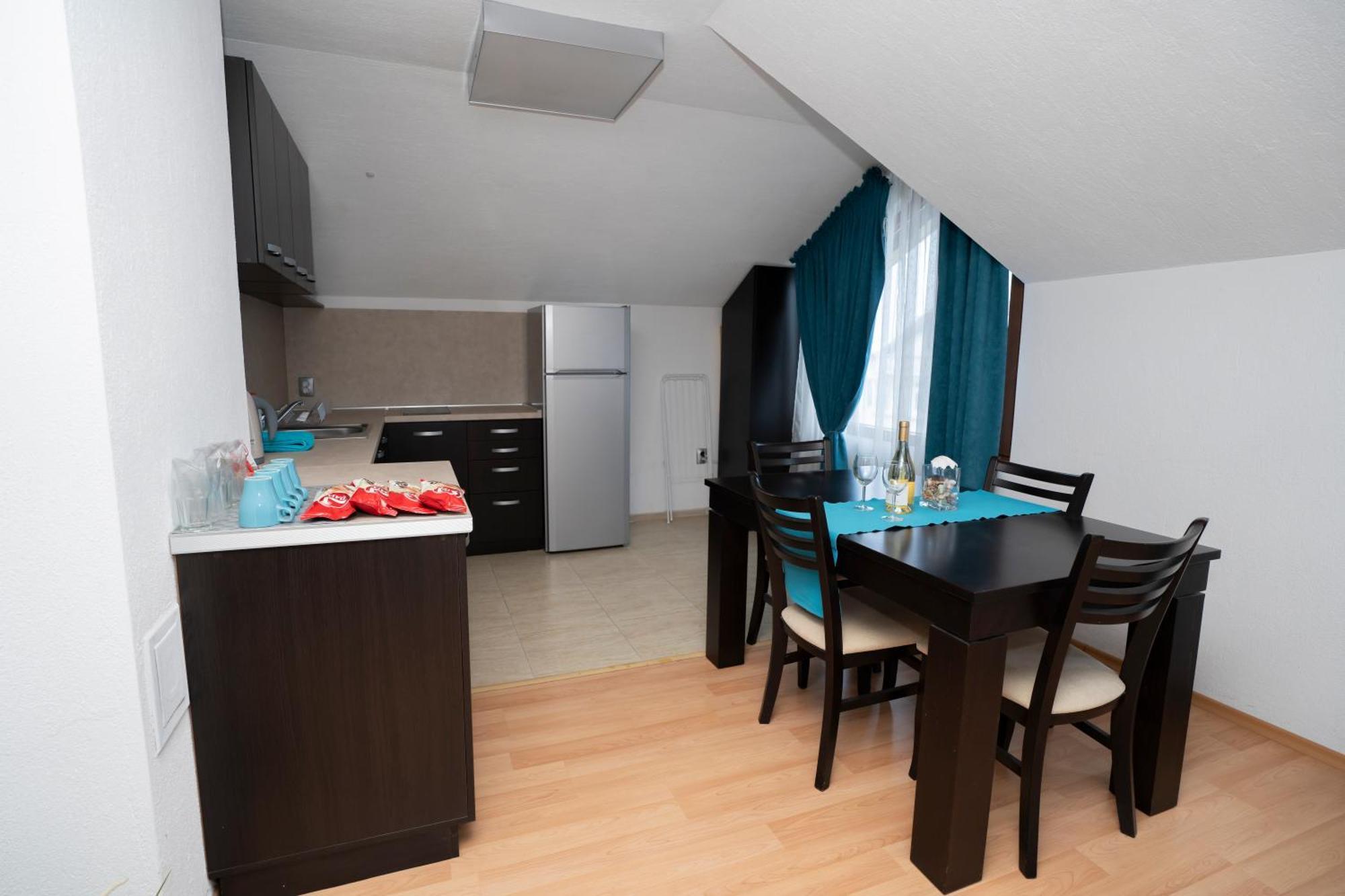 Guest House Traikovi Petricz Zewnętrze zdjęcie