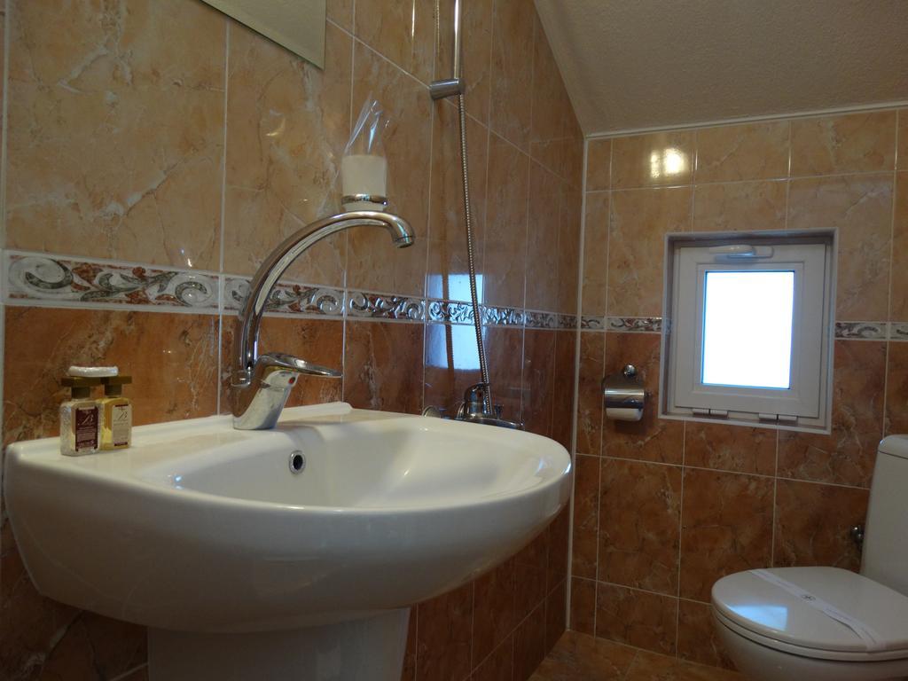 Guest House Traikovi Petricz Zewnętrze zdjęcie